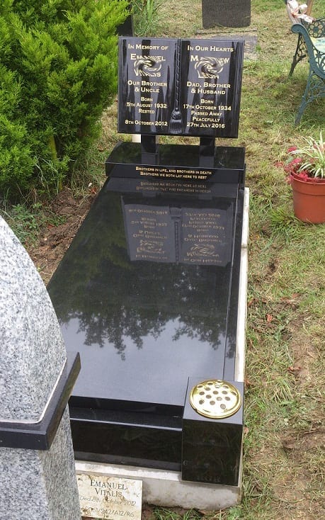 Book Headstone Memorial With Kerbs - Image 3
